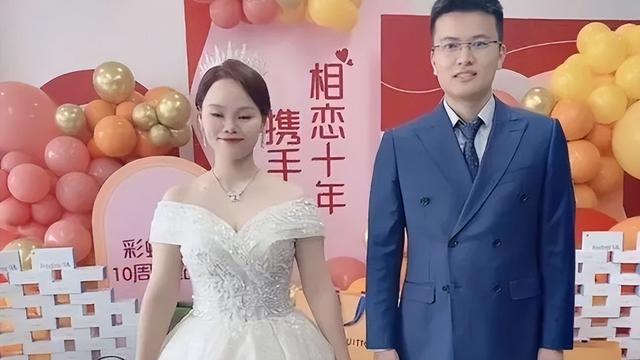 彩虹夫妇才773万粉丝，4千万全款买别墅！